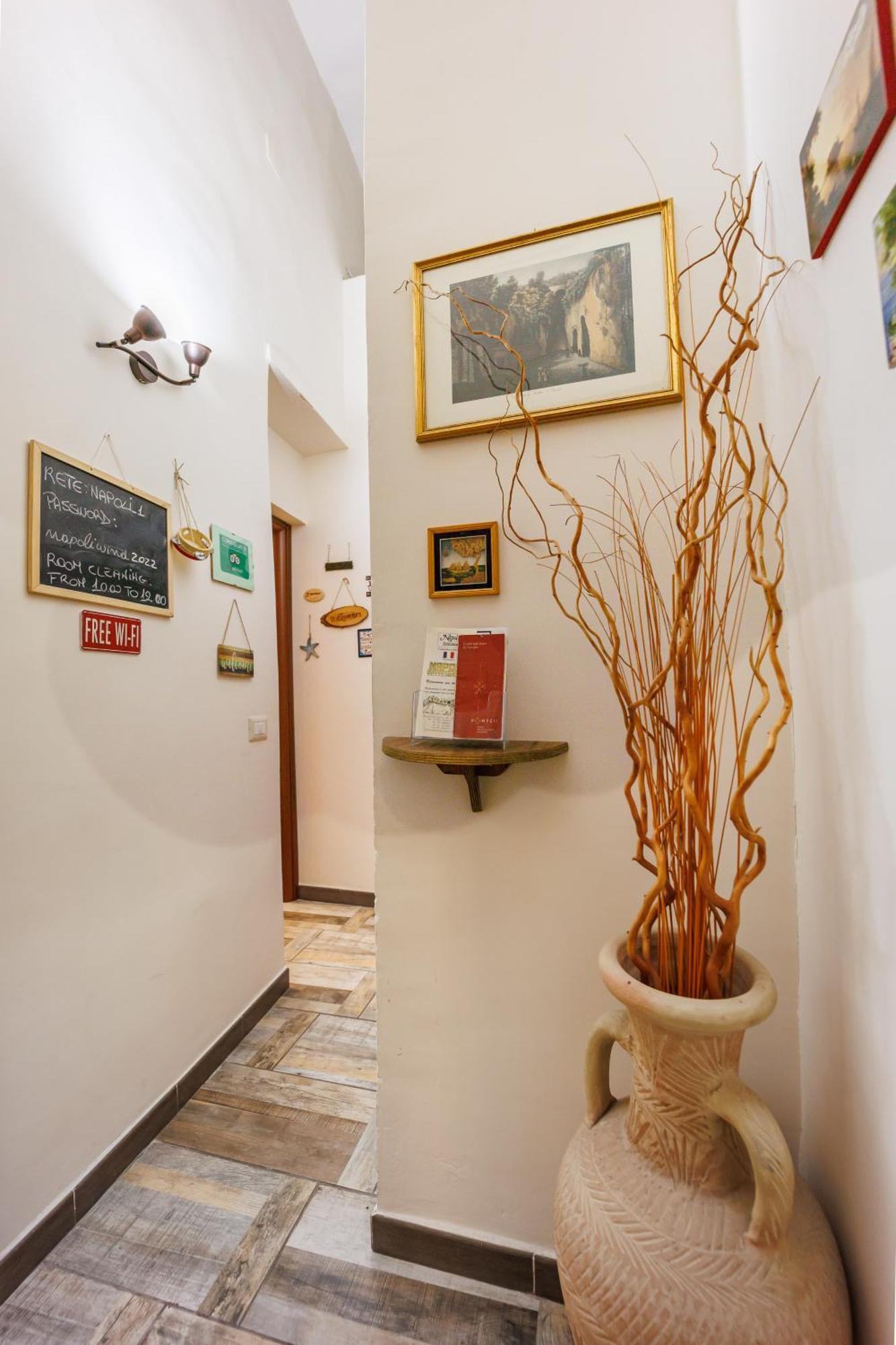 B&B Bella 'Mbriana Simona Naples Exterior photo